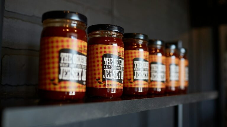 mason jar vacuum sealing pantry